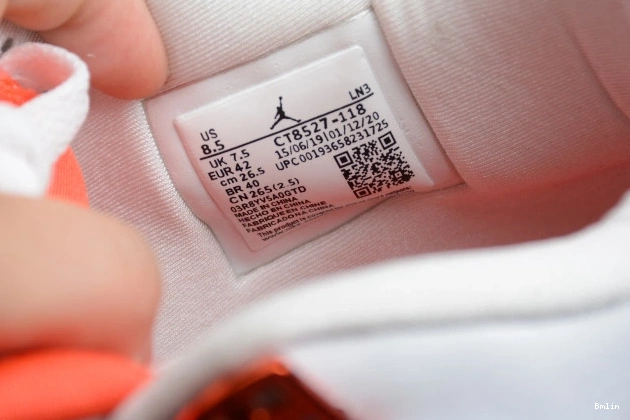 Boostmaster lin 4 Team Air OrangeCT8527-118 Jordan 0820
